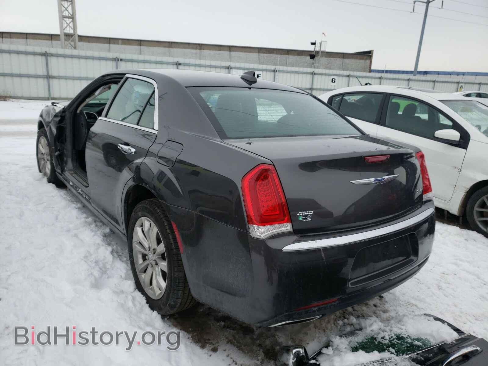 2019 CHRYSLER 300 - VIN: 2C3CCAKG0KH536907 - Фото 3