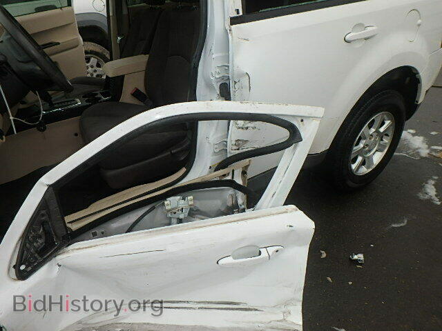 2008 MAZDA TRIBUTE - VIN: 4F2CZ06198KM17054 - Фото 10