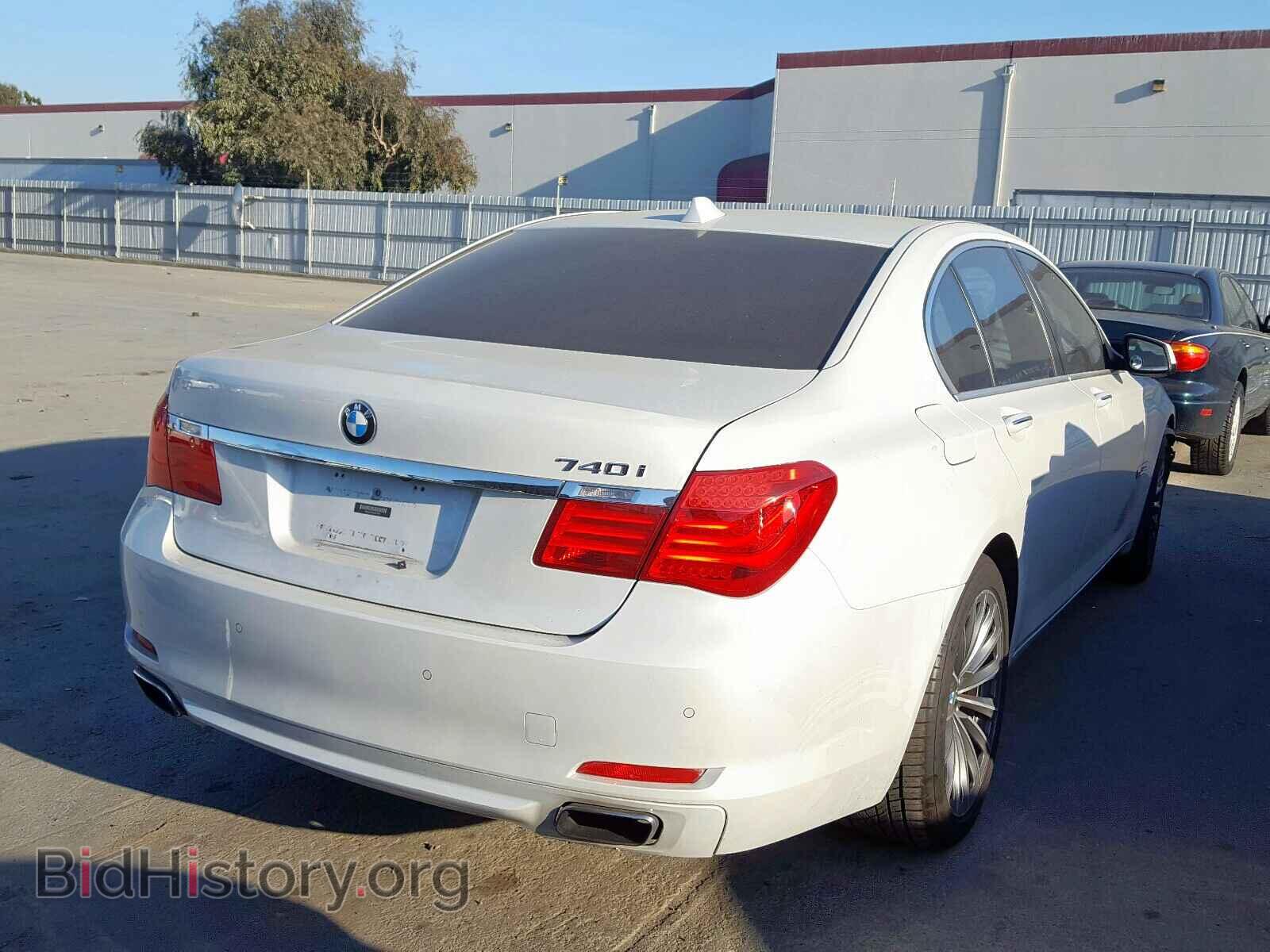 2012 BMW 7 SERIES - VIN: WBAKA4C5XCC613831 - Фото 4