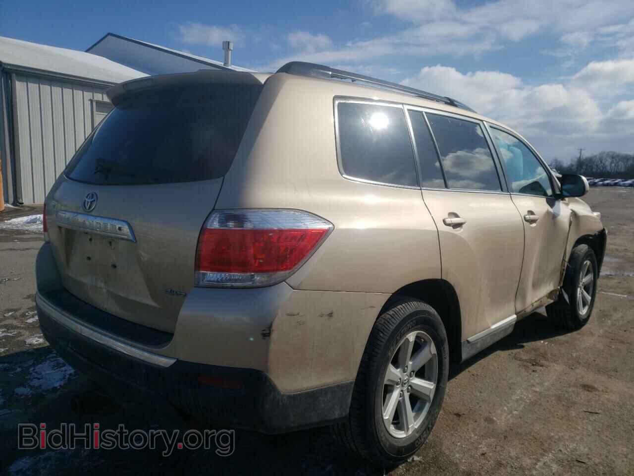 2011 TOYOTA HIGHLANDER - VIN: 5TDBK3EH7BS044788 - Фото 4