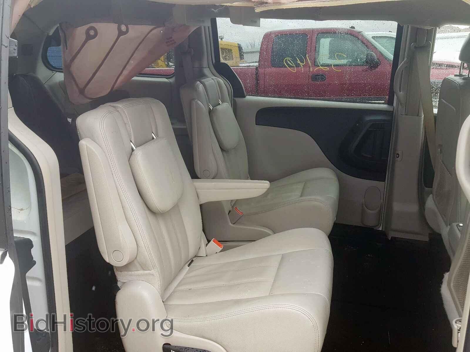 2016 CHRYSLER TOWN & COU - VIN: 2C4RC1AG0GR208797 - Фото 6