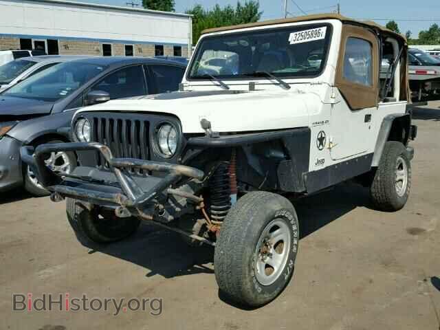 2000 JEEP WRANGLER - VIN: 1J4FA29P3YP700109 - Photo 2