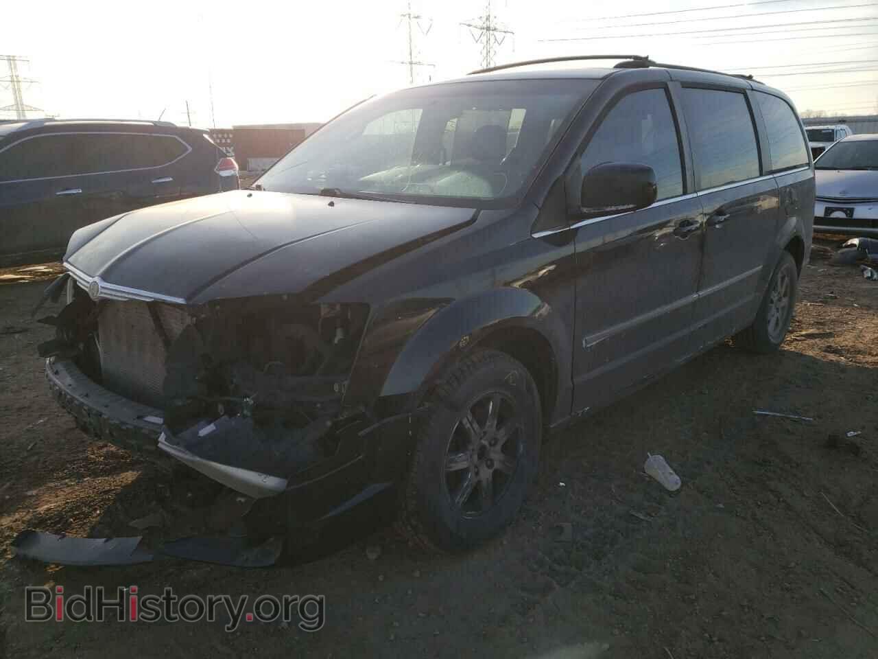2010 CHRYSLER MINIVAN - VIN: 2A4RR8D14AR456924 - Фото 2