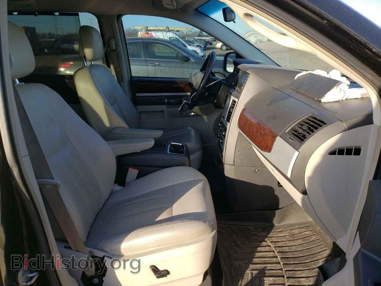 2010 CHRYSLER MINIVAN - VIN: 2A4RR8D14AR456924 - Фото 5