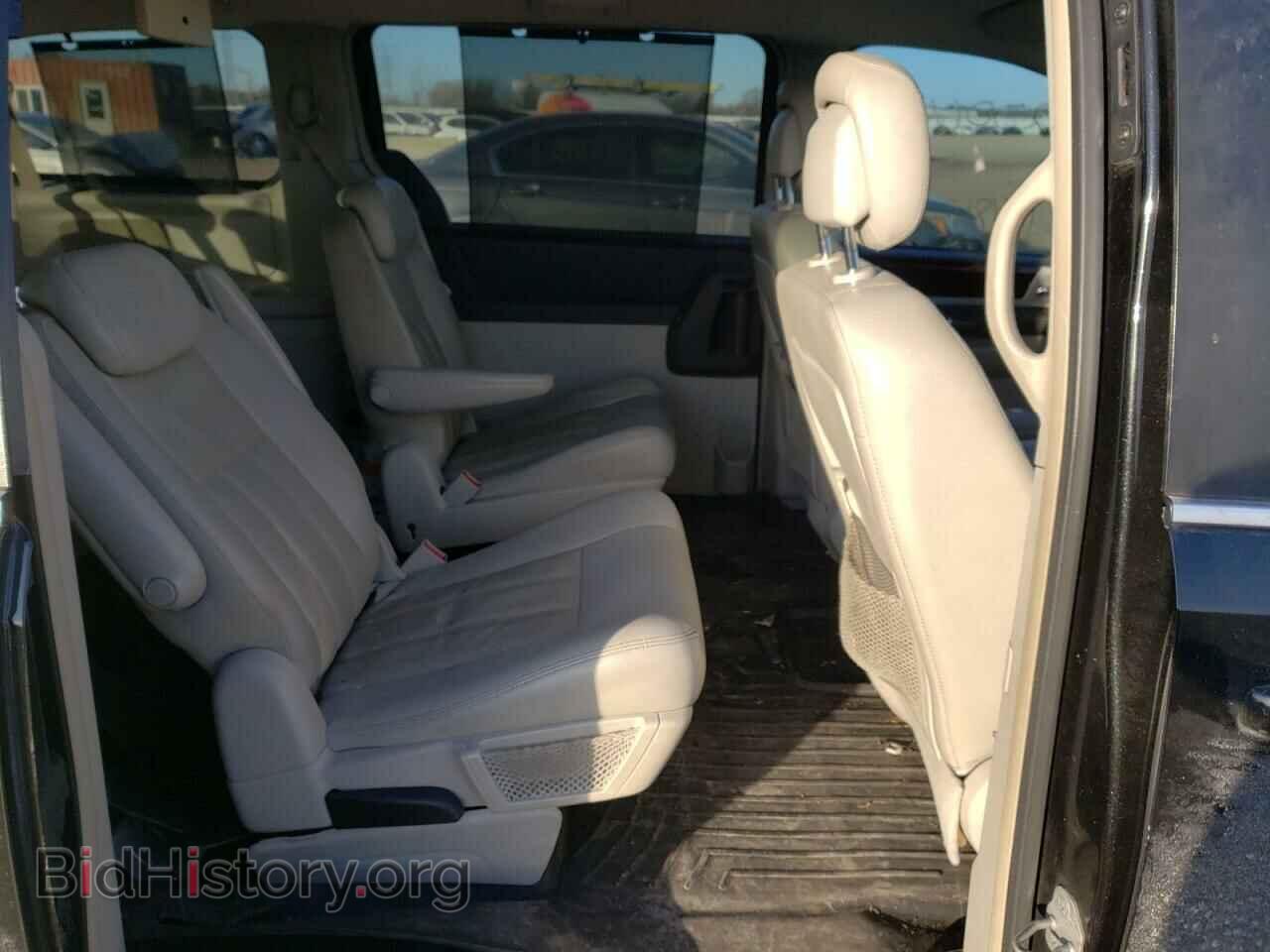 2010 CHRYSLER MINIVAN - VIN: 2A4RR8D14AR456924 - Фото 6