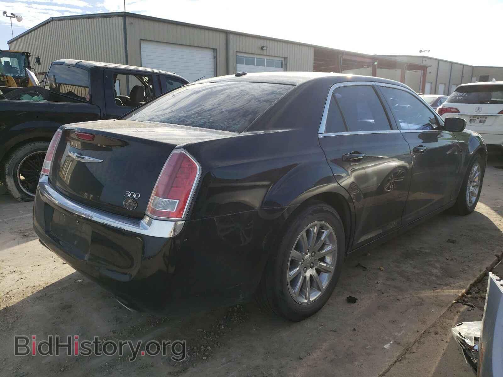 2013 CHRYSLER 300 - VIN: 2C3CCAAG4DH589081 - Фото 4