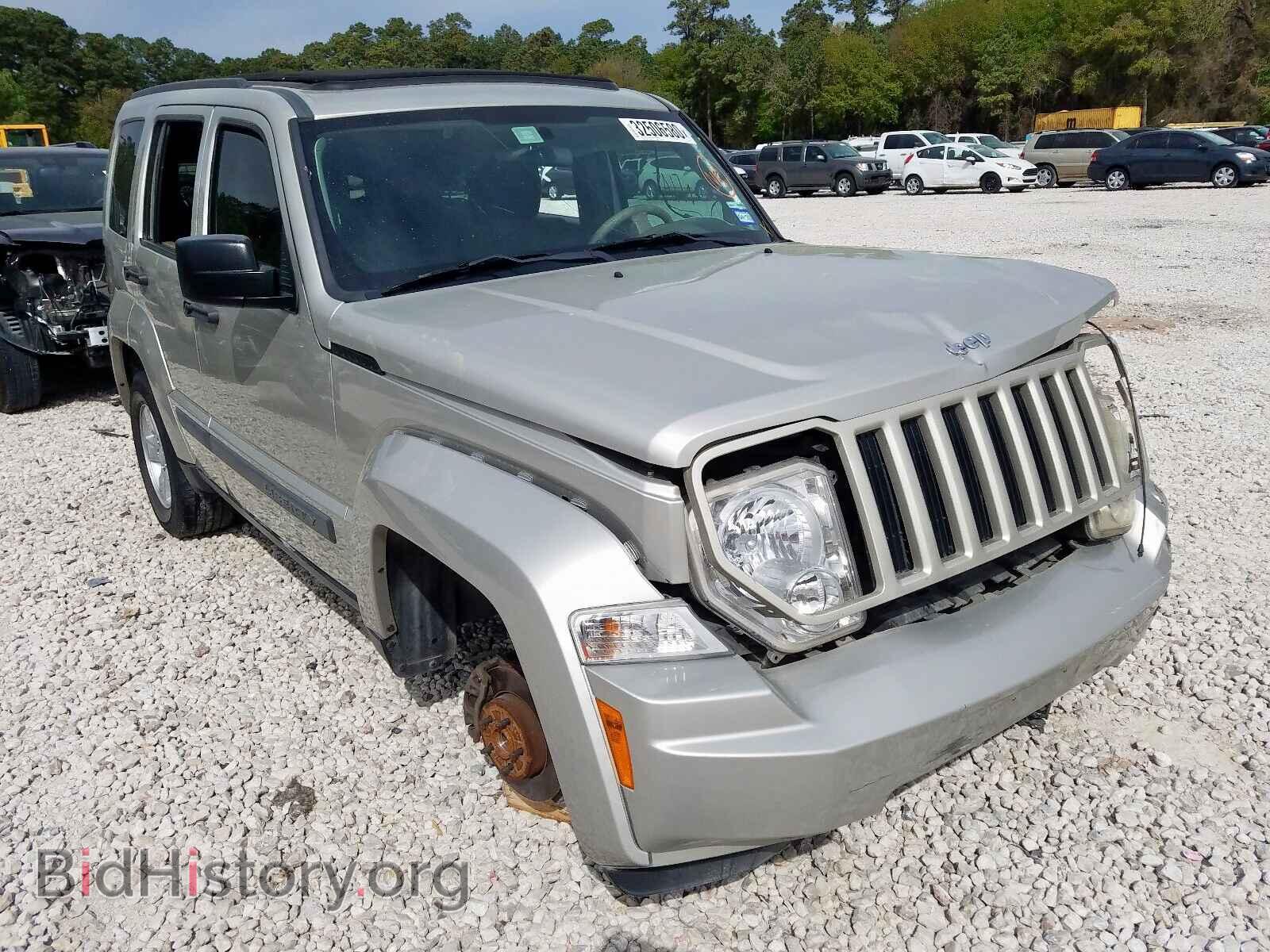 Photo 1J8GP28K19W516110 - JEEP LIBERTY 2009
