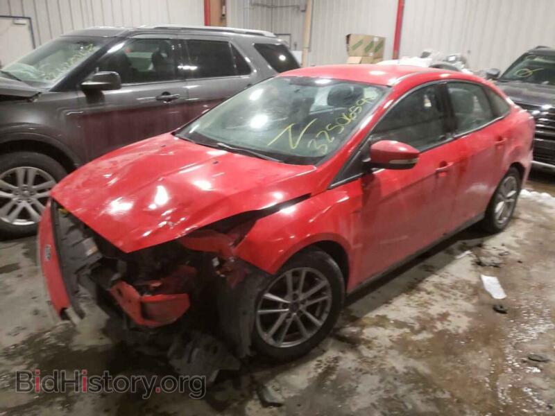 2016 Ford FOCUS (VIN 1FADP3F27GL336525) — photo 2 of 10