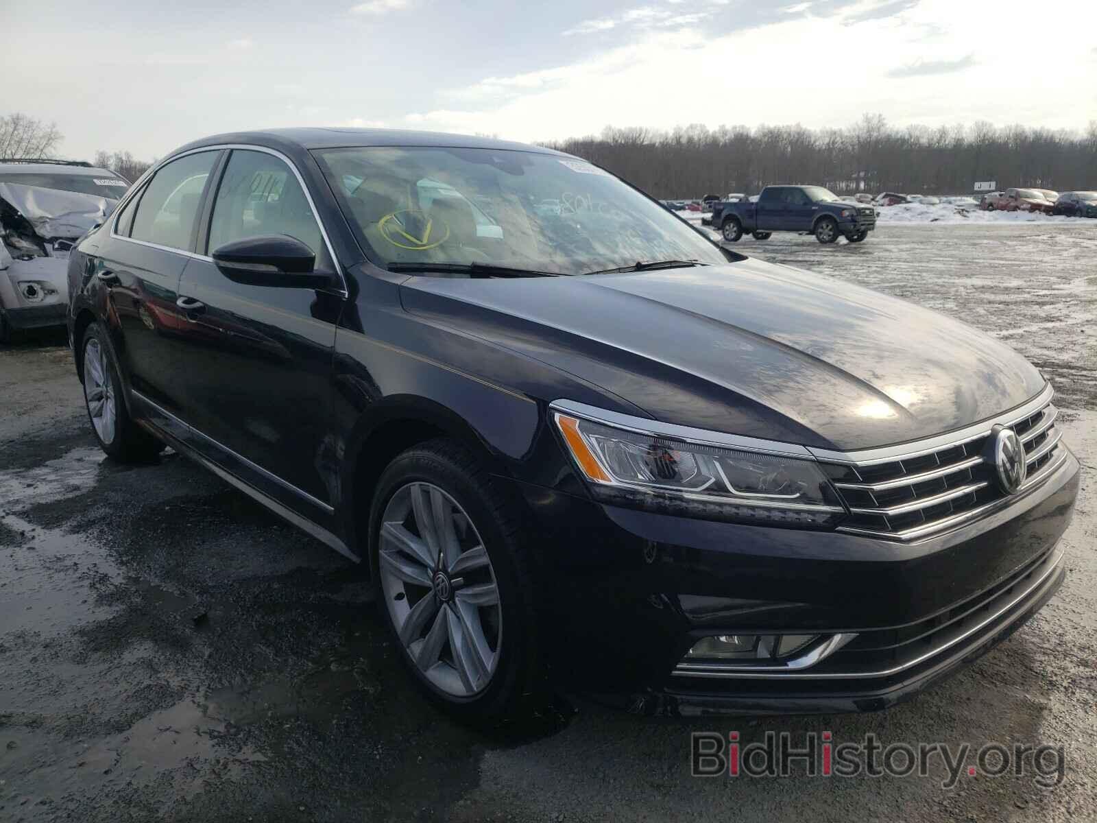 Photo 1VWCT7A34HC075488 - VOLKSWAGEN PASSAT 2017