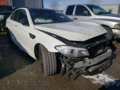 2013 BMW M5, белый — VIN WBSFV9C53DD097130, Copart