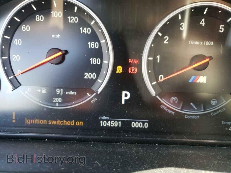 2013 BMW M5 (VIN WBSFV9C53DD097130) — фото 8 из 10