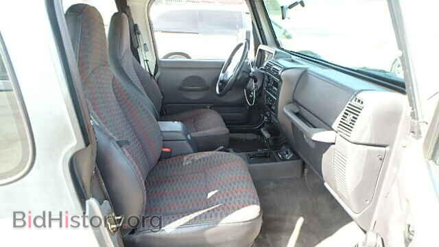 2000 JEEP WRANGLER - VIN: 1J4FA29P4YP727061 - Фото 5