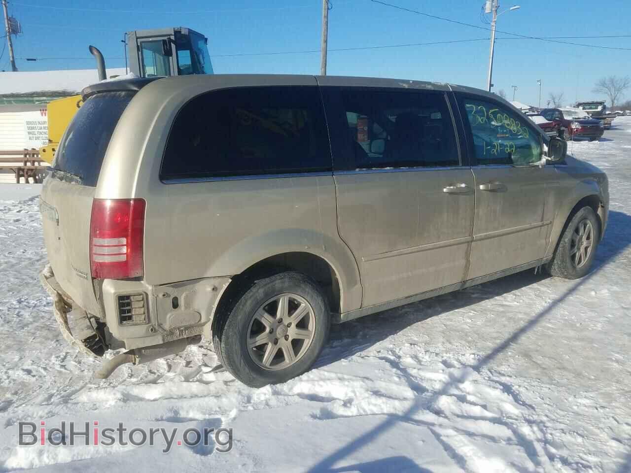 2010 CHRYSLER MINIVAN - VIN: 2A4RR2D11AR427698 - Фото 4