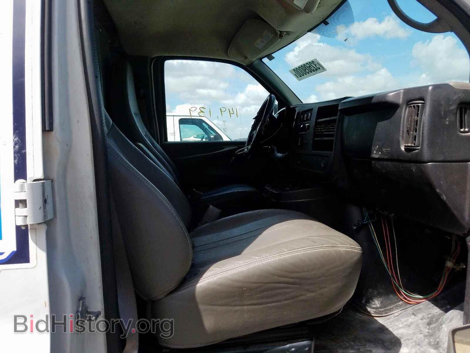 2011 CHEVROLET EXPRESS - VIN: 1GCWGFCA1B1177067 - Фото 5