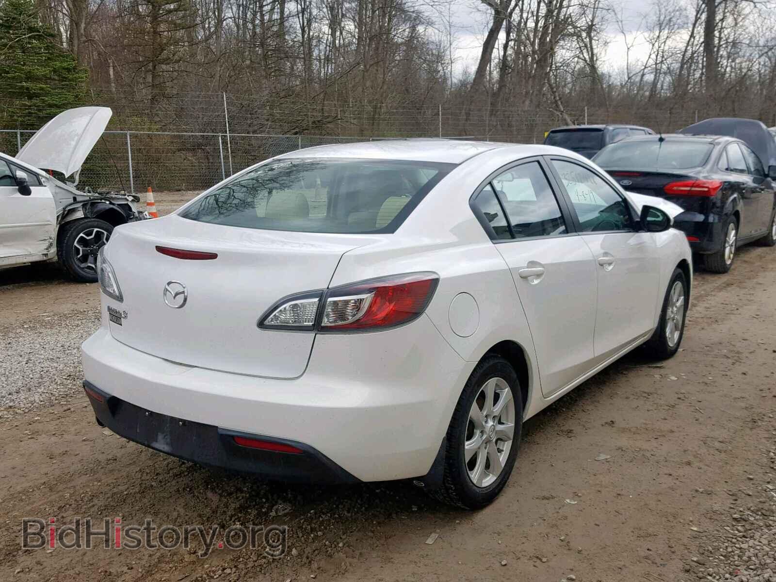 2011 MAZDA 3 - VIN: JM1BL1VFXB1416167 - Photo 4