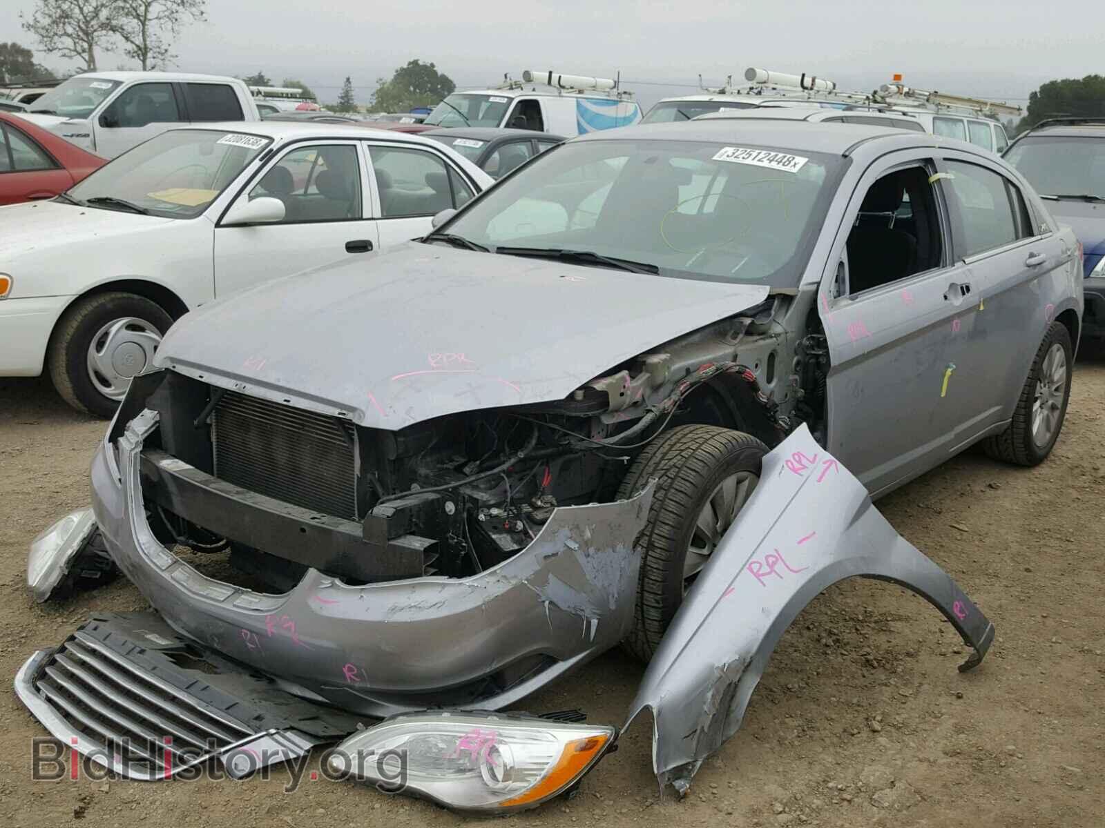 2014 CHRYSLER 200 - VIN: 1C3CCBAB7EN213591 - Фото 2