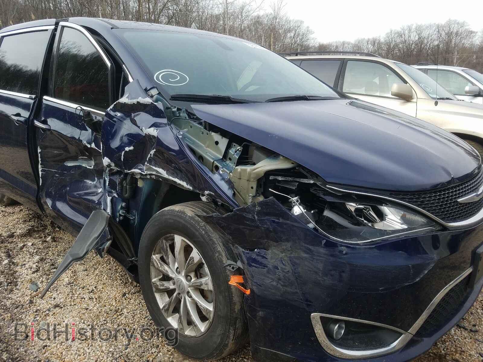 2018 CHRYSLER PACIFICA - VIN: 2C4RC1FG8JR334440 - Фото 9