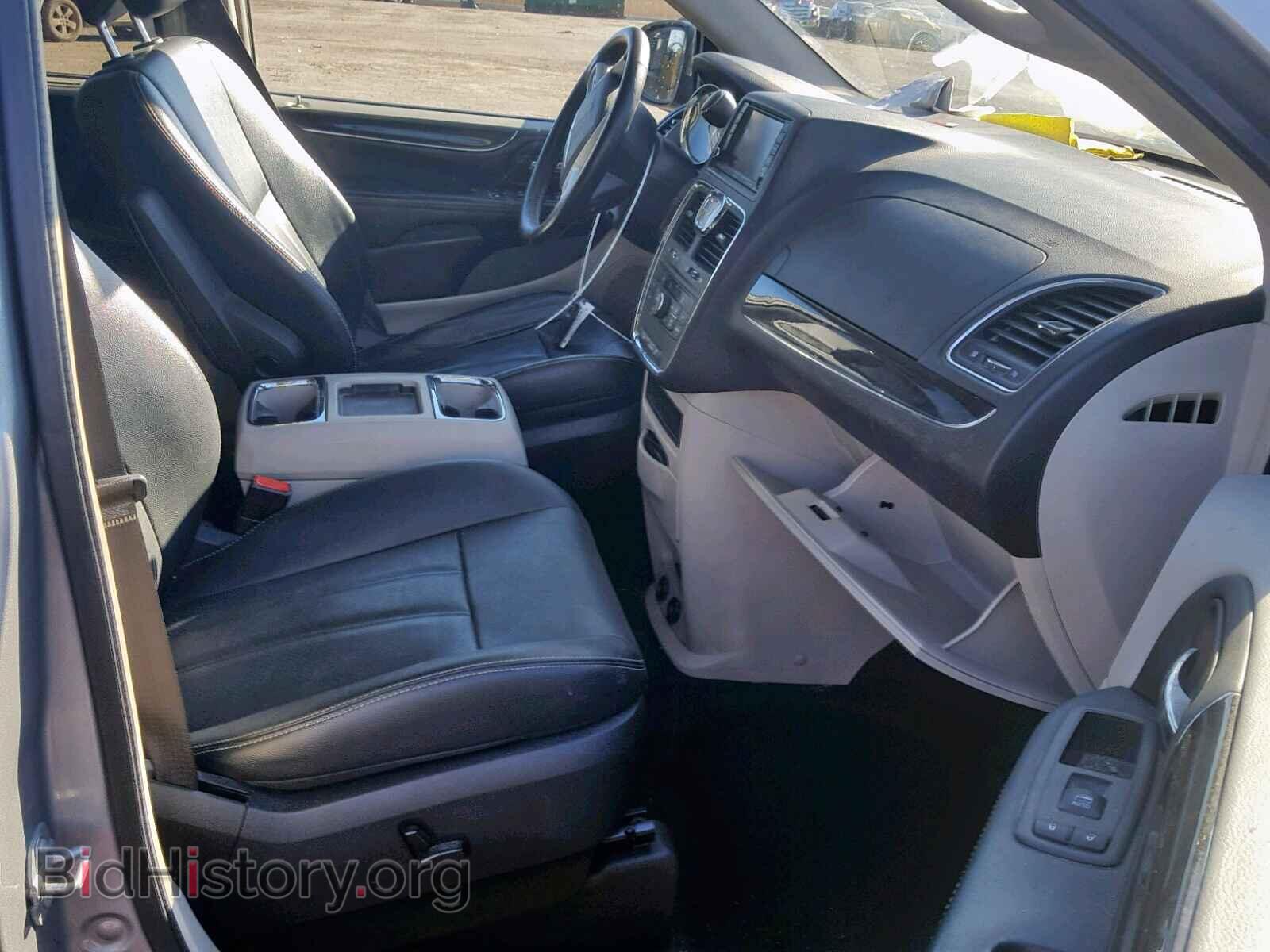2016 CHRYSLER TOWN & COU - VIN: 2C4RC1CG8GR304951 - Фото 5