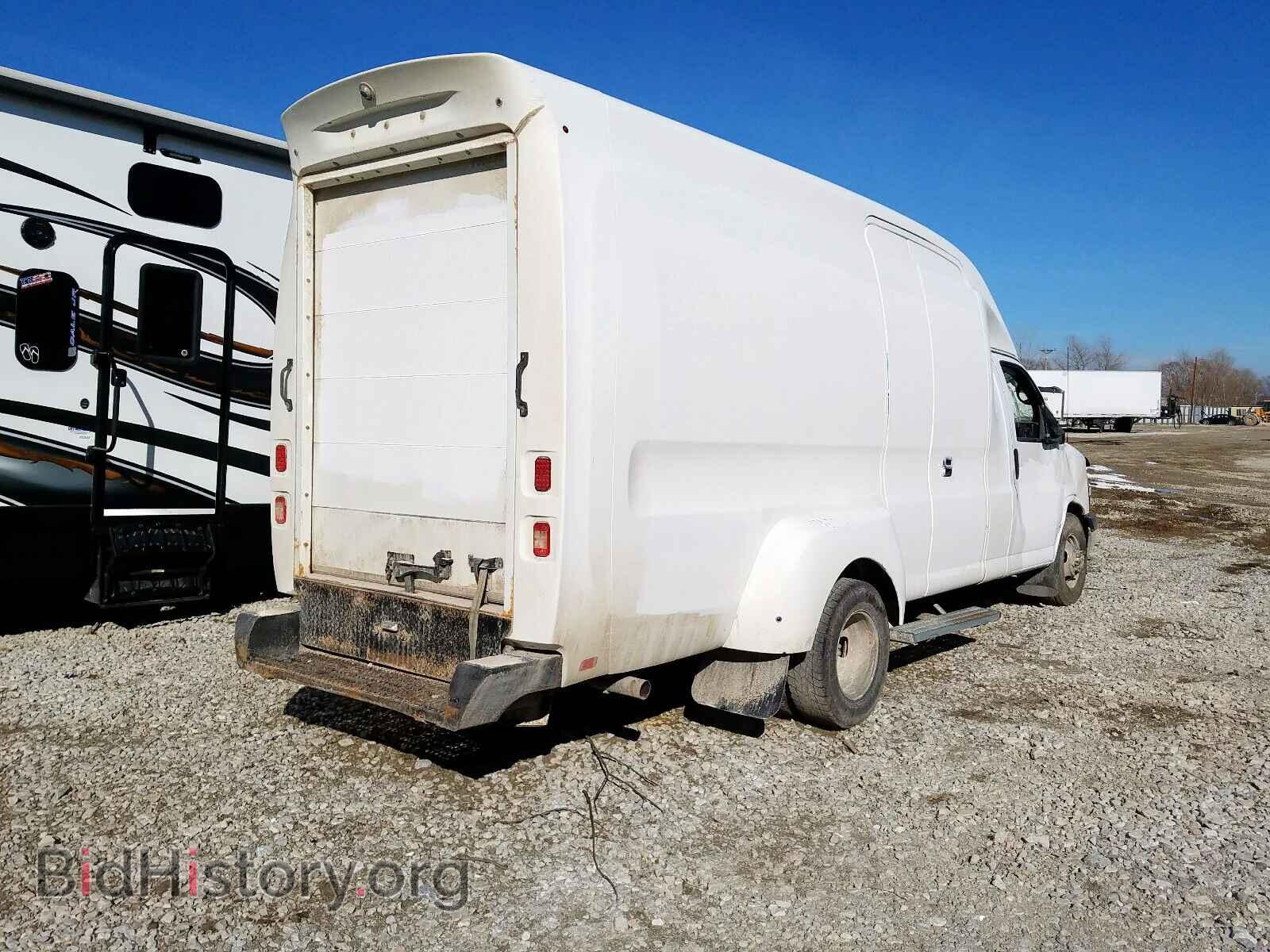 2009 CHEVROLET EXPRESS - VIN: 1GBJG31K791179201 - Фото 4