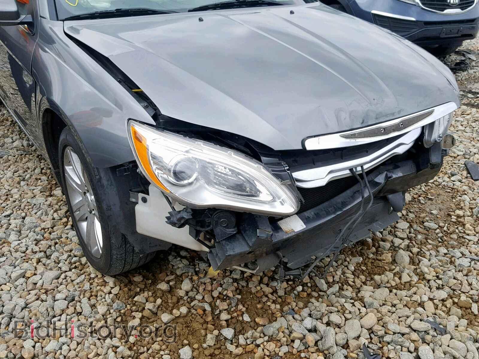 2012 CHRYSLER 200 - VIN: 1C3CCBAB1CN291796 - Фото 9