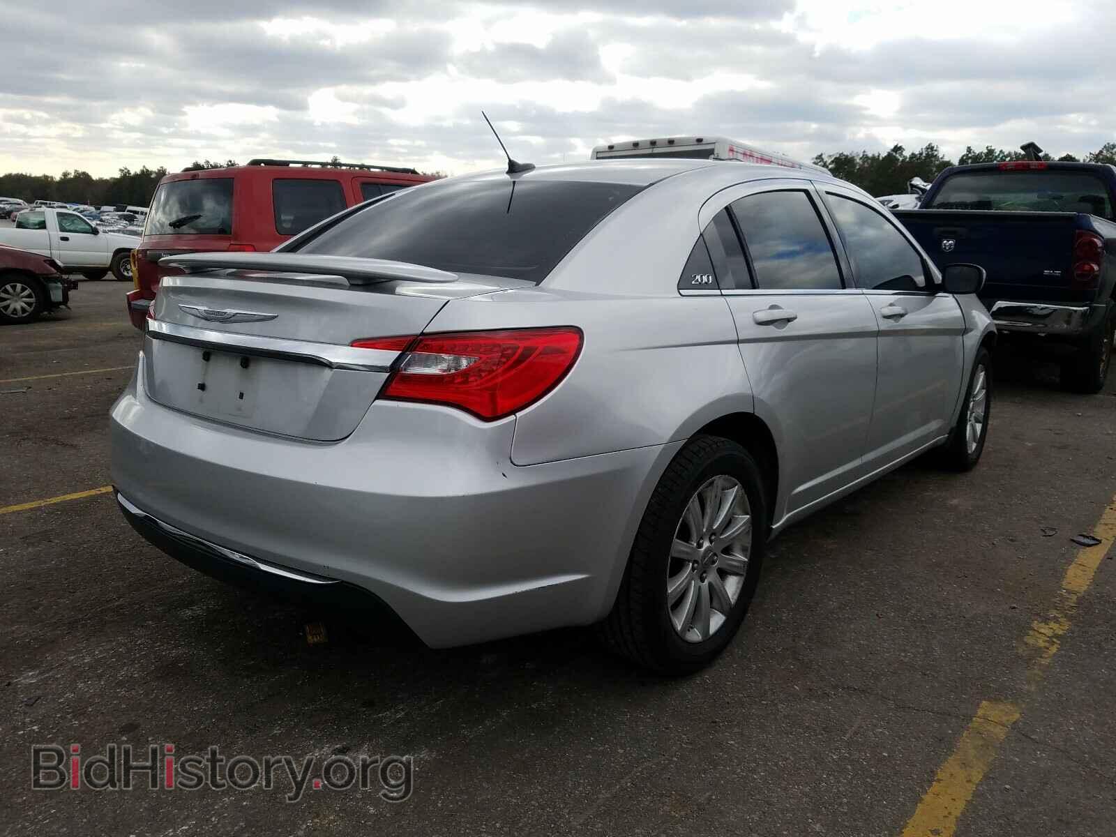 2011 CHRYSLER 200 - VIN: 1C3BC1FB7BN569887 - Фото 4