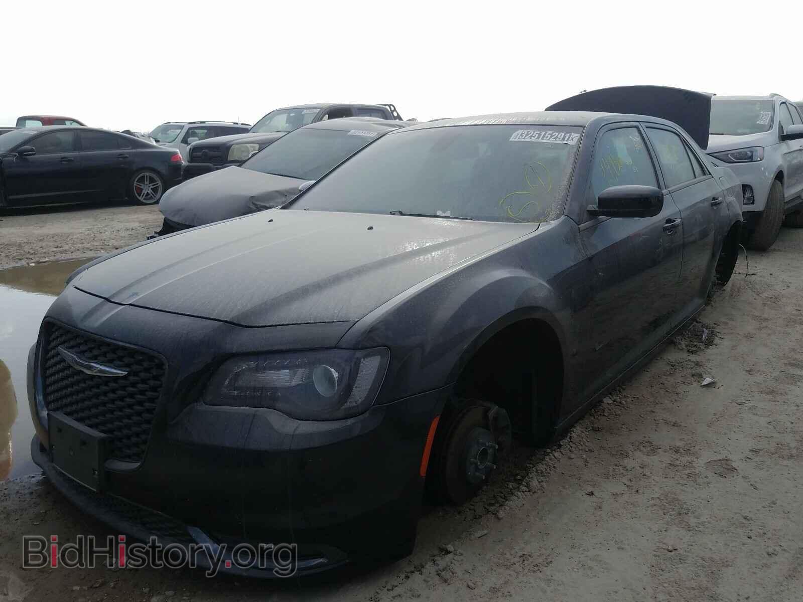 2019 CHRYSLER 300 - VIN: 2C3CCABG5KH639868 - Фото 2