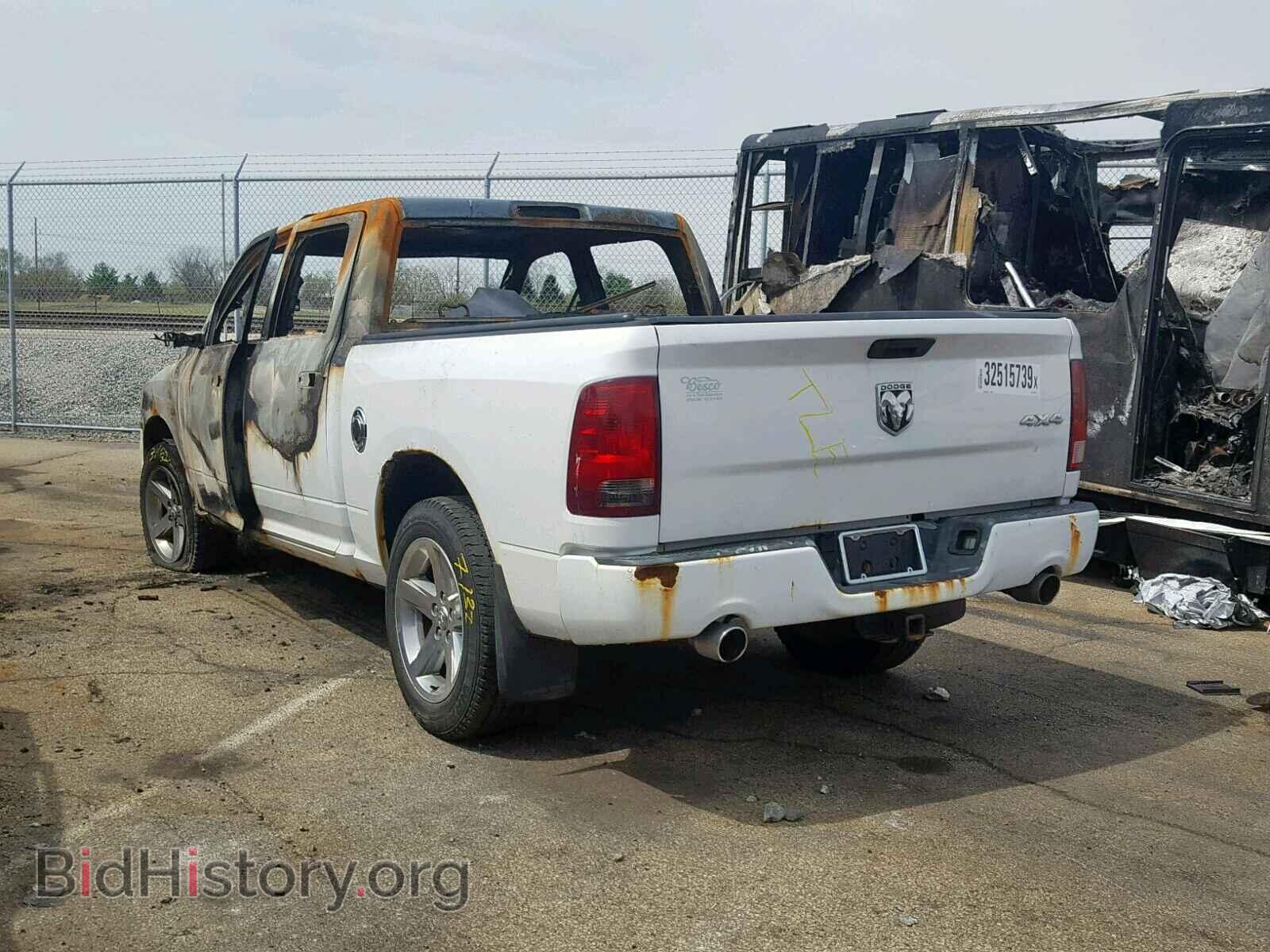 2010 DODGE RAM 1500 - VIN: 1D7RV1CT3AS169395 - Фото 3