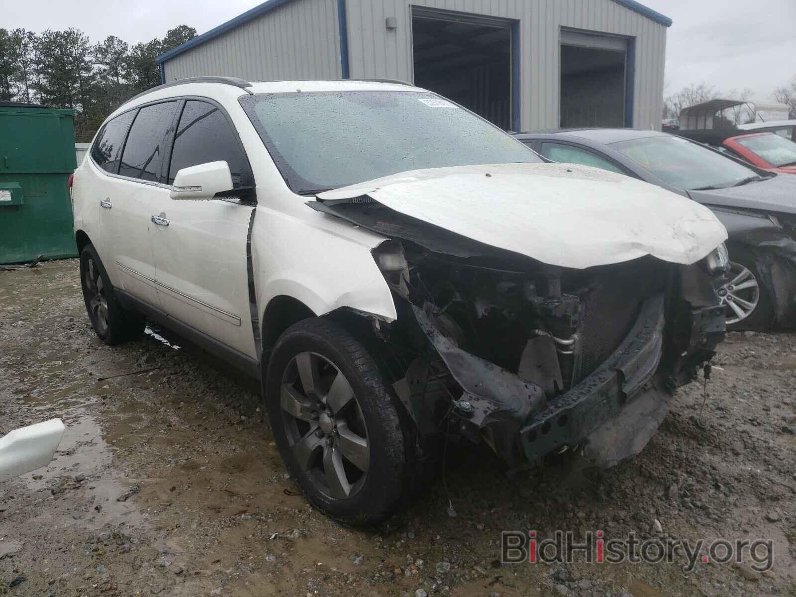 Photo 1GNKRLED0BJ392137 - CHEVROLET TRAVERSE 2011