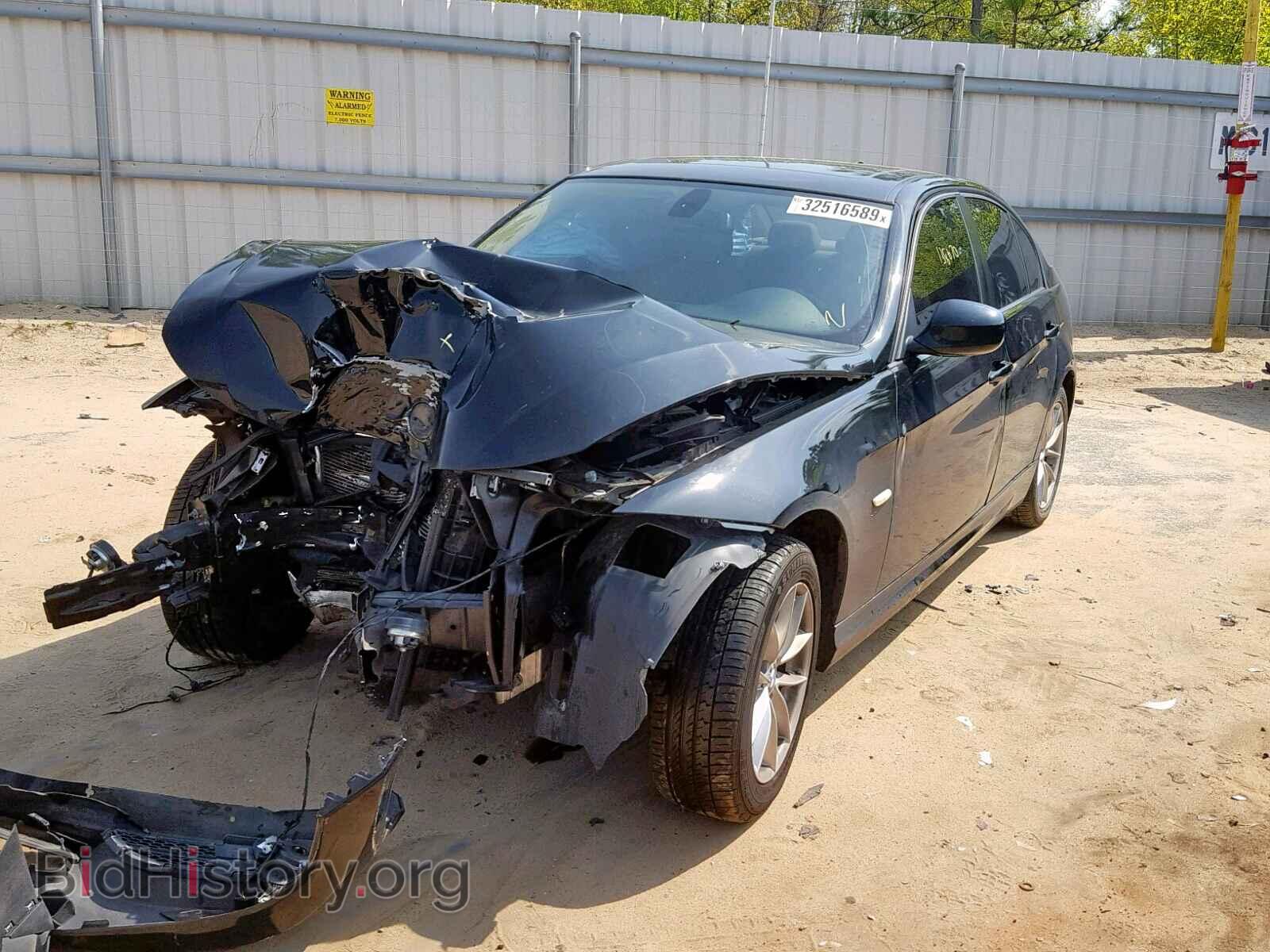 2011 BMW 328 I - VIN: WBAPH7C54BE682200 - Фото 2
