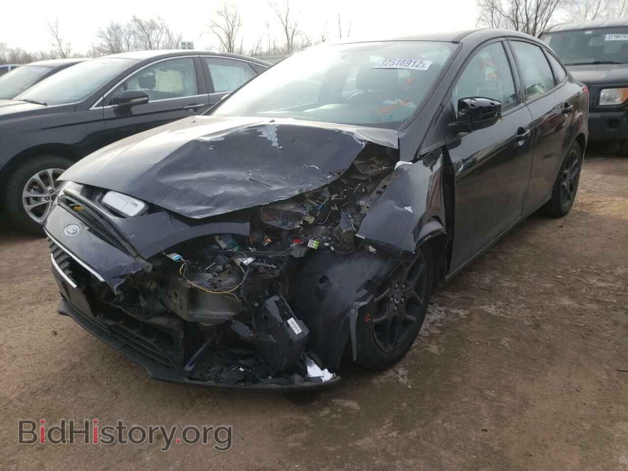 2016 FORD FOCUS - VIN: 1FADP3F25GL321070 - Фото 2