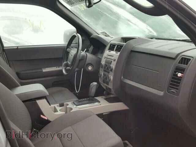 2011 FORD ESCAPE - VIN: 1FMCU0D73BKB74902 - Photo 5