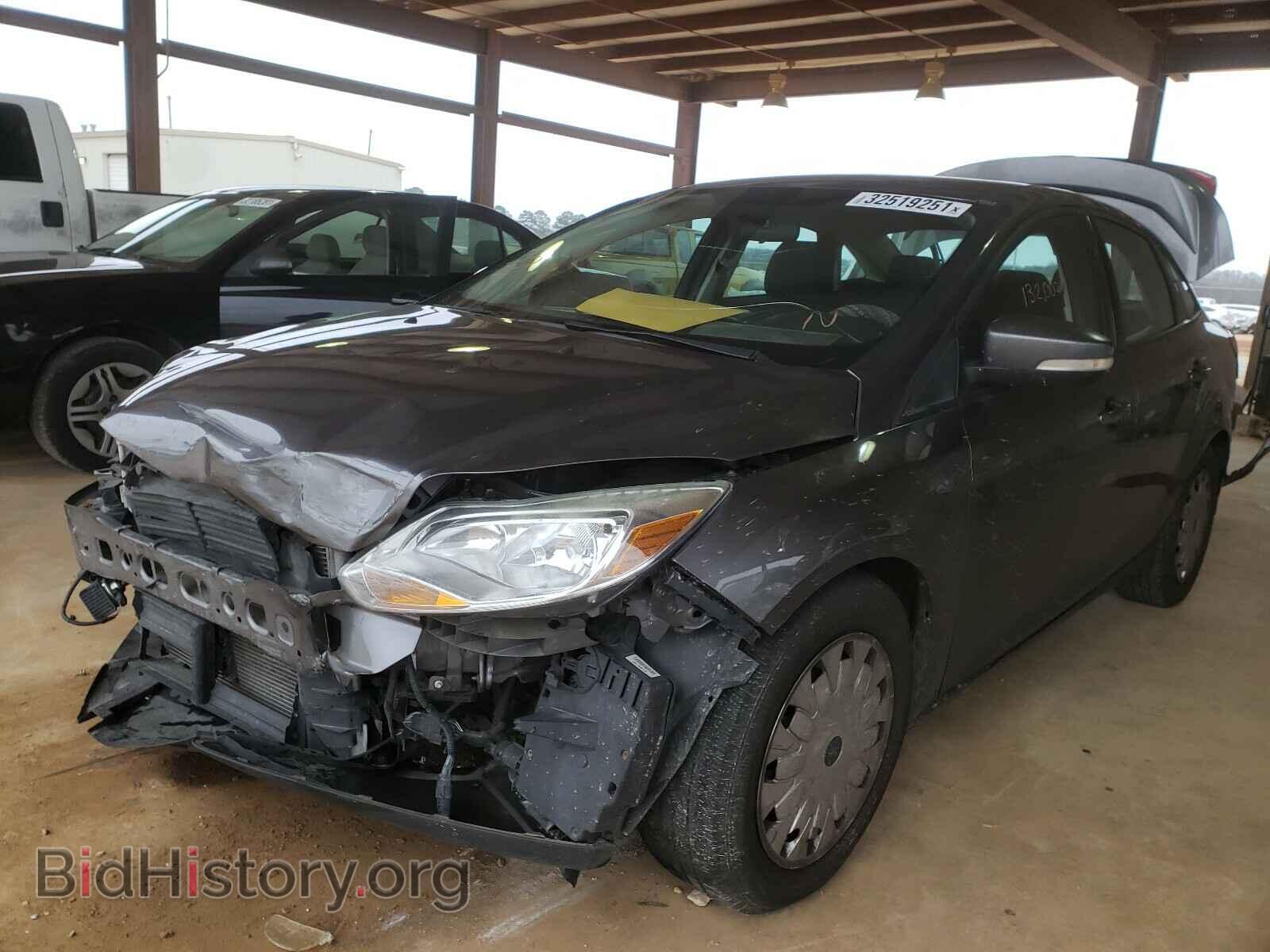 2013 FORD FOCUS - VIN: 1FADP3F22DL348433 - Фото 2
