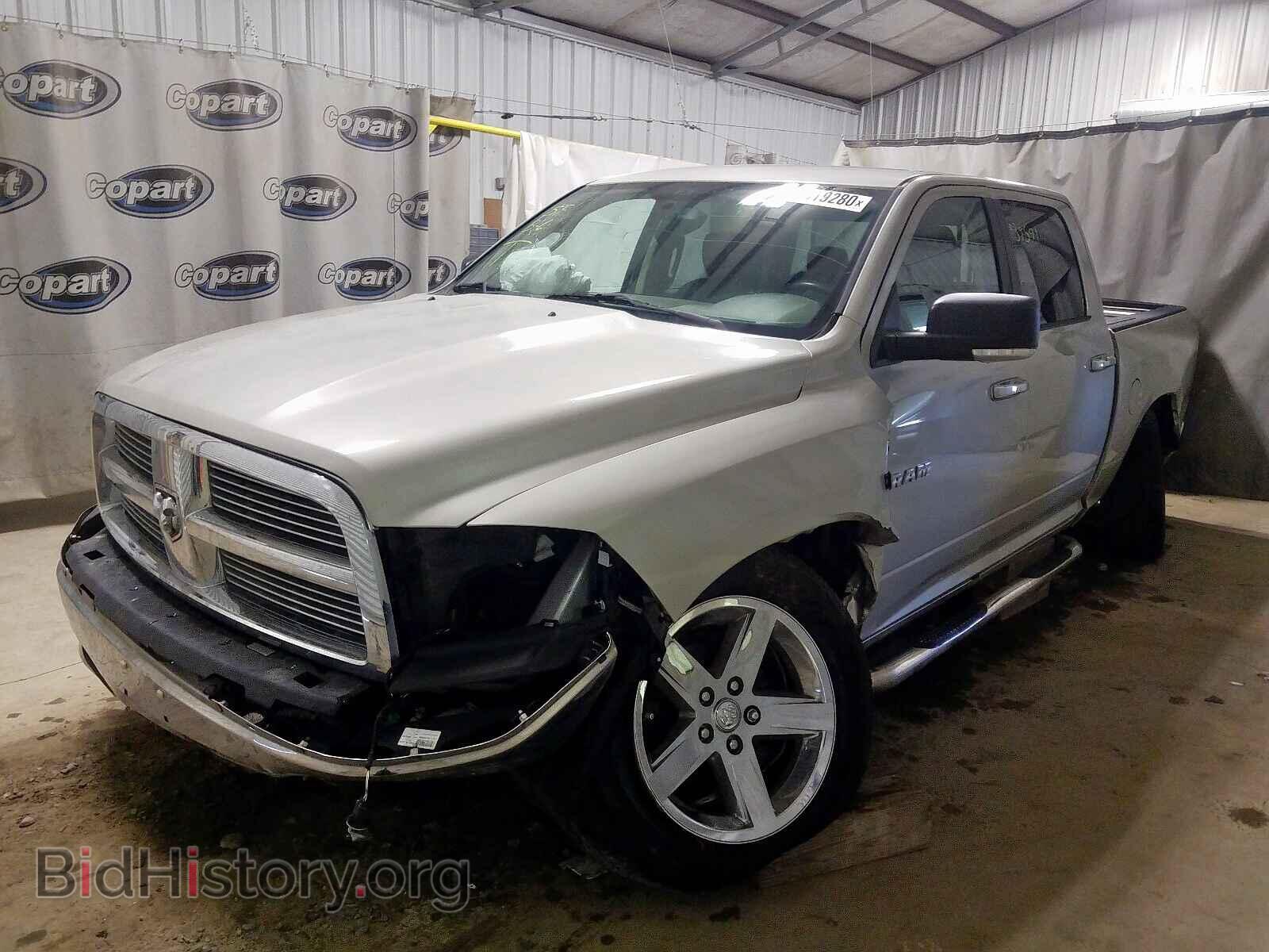 2010 DODGE RAM 1500 - VIN: 1D7RV1CT0AS197106 - Фото 2