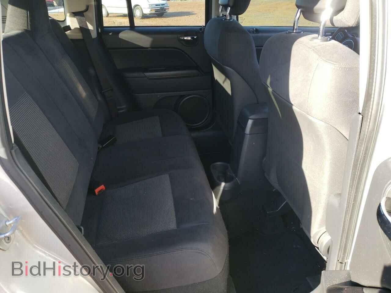 2011 JEEP COMPASS - VIN: 1J4NF1FB9BD188431 - Photo 6