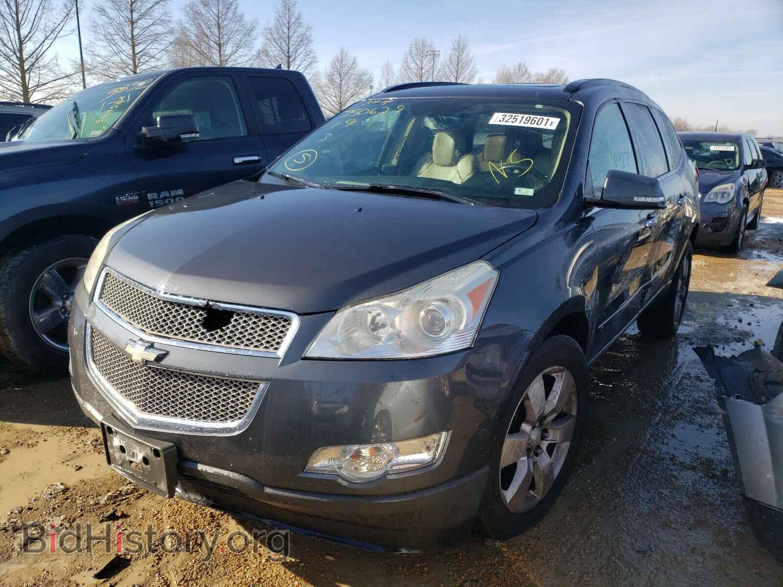 2009 CHEVROLET TRAVERSE - VIN: 1GNER33D69S100396 - Фото 2