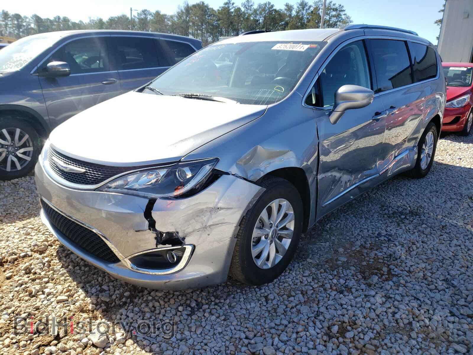 2019 CHRYSLER PACIFICA - VIN: 2C4RC1BG9KR554516 - Фото 2