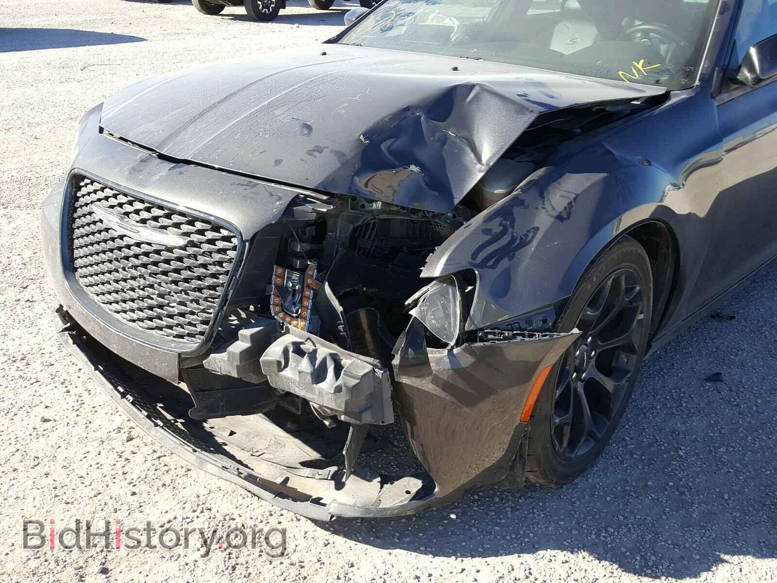2019 CHRYSLER 300 - VIN: 2C3CCABGXKH516390 - Фото 9