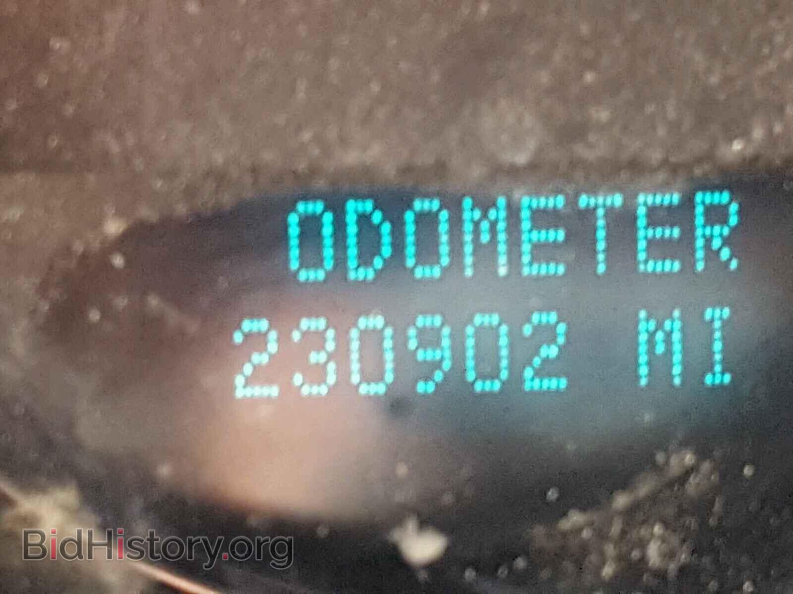 2011 CHEVROLET SILVERADO - VIN: 3GCPKTE33BG369124 - Фото 8