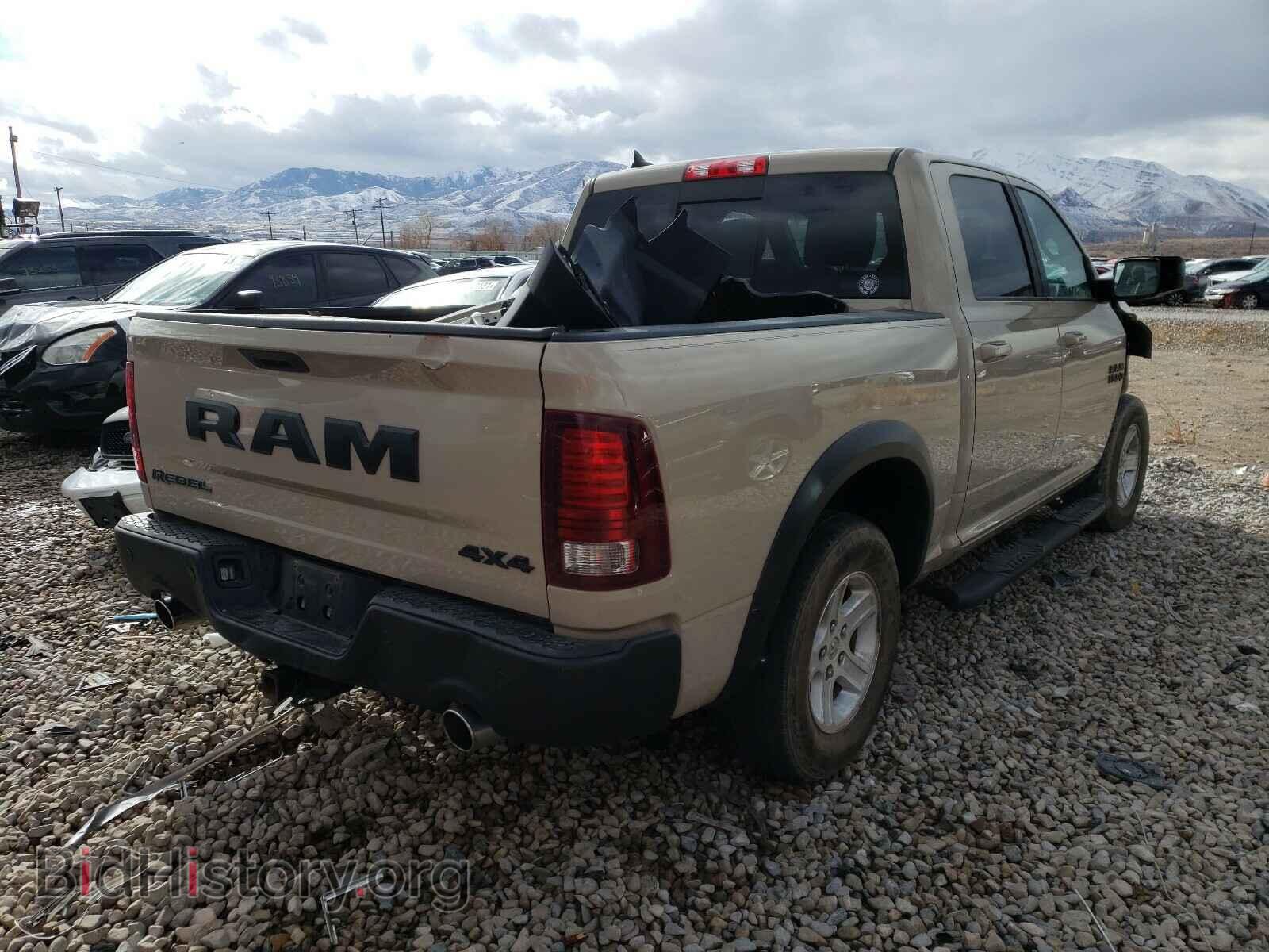 2017 RAM 1500 - VIN: 1C6RR7YT3HS654101 - Фото 4
