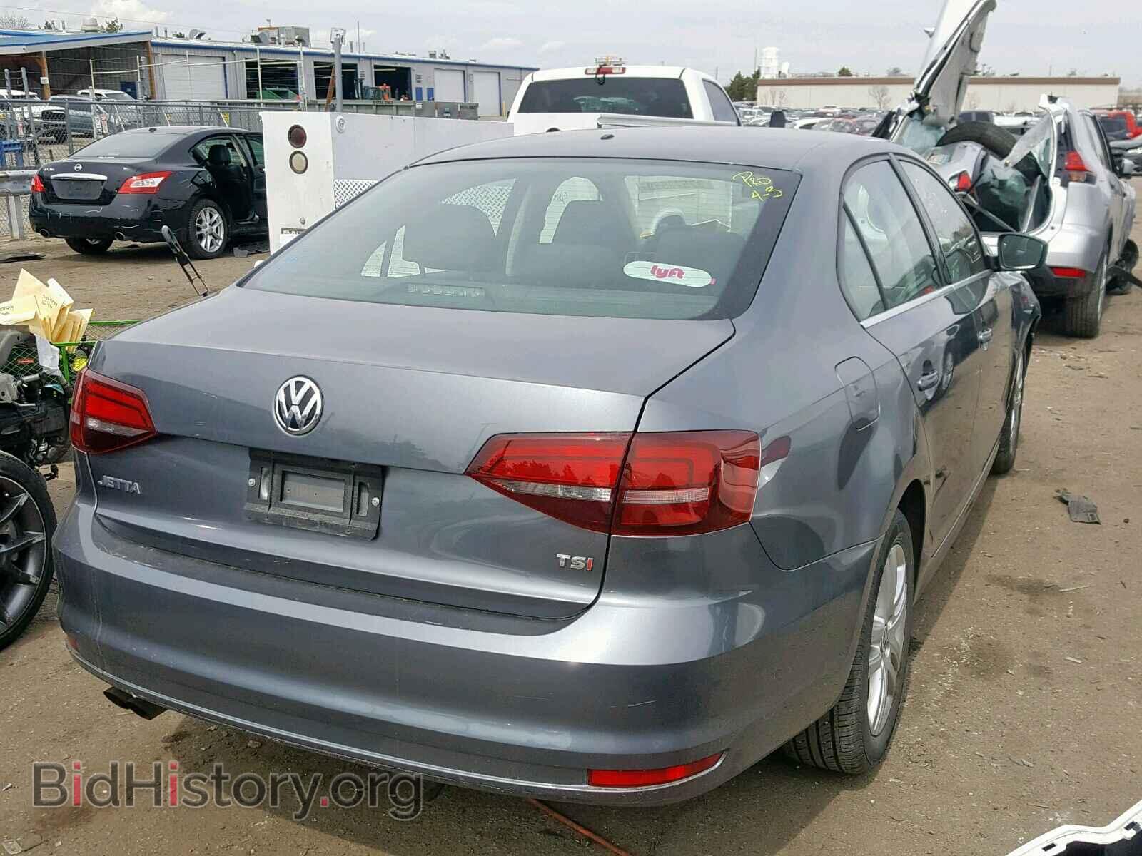 2017 VOLKSWAGEN JETTA - VIN: 3VW2B7AJ0HM367392 - Фото 4