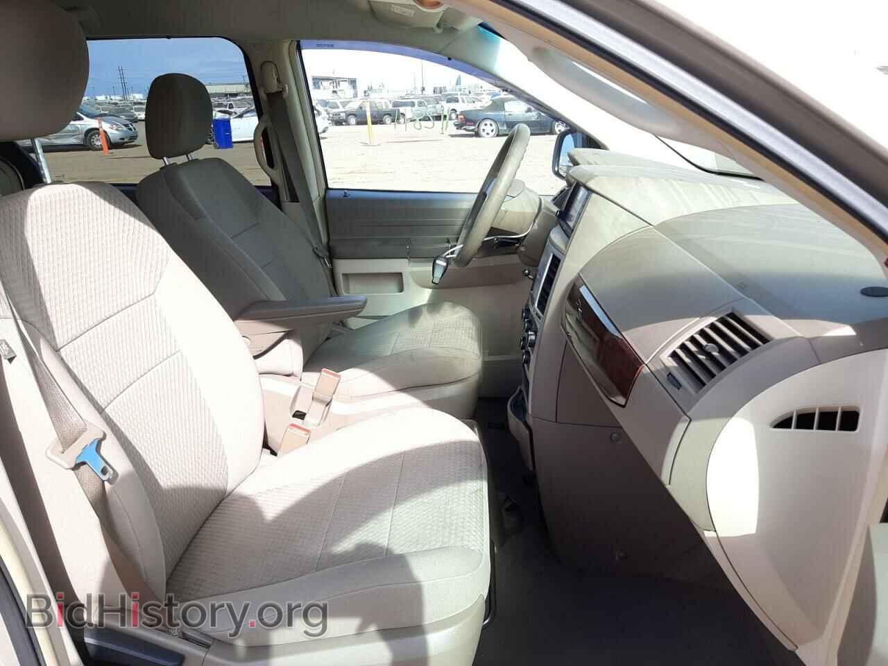 2009 CHRYSLER MINIVAN - VIN: 2A8HR44EX9R638015 - Фото 5