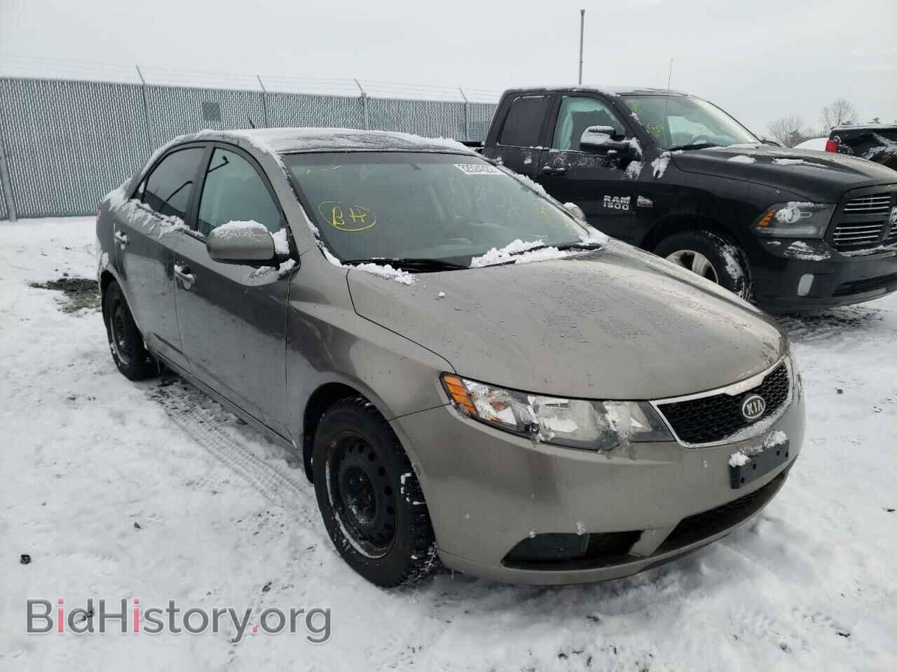 Фотография KNAFT4A24B5343244 - KIA FORTE 2011