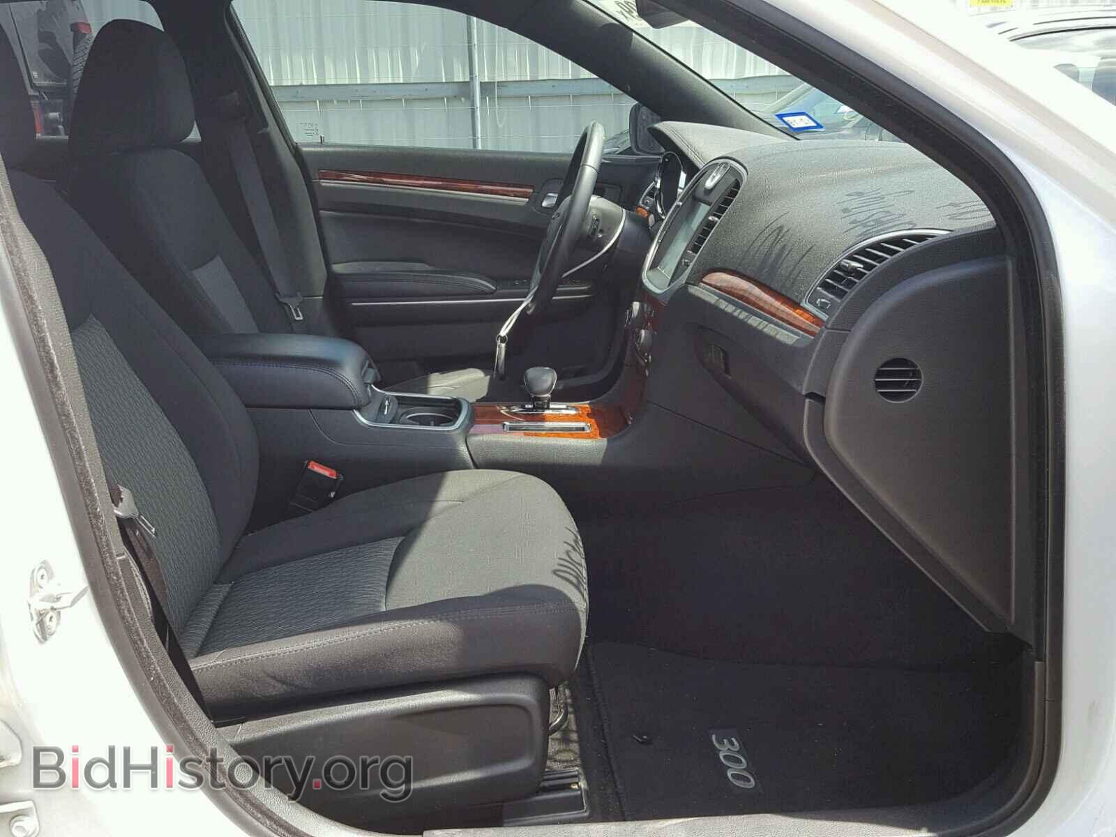 2012 CHRYSLER 300 - VIN: 2C3CCAAG4CH273677 - Фото 5