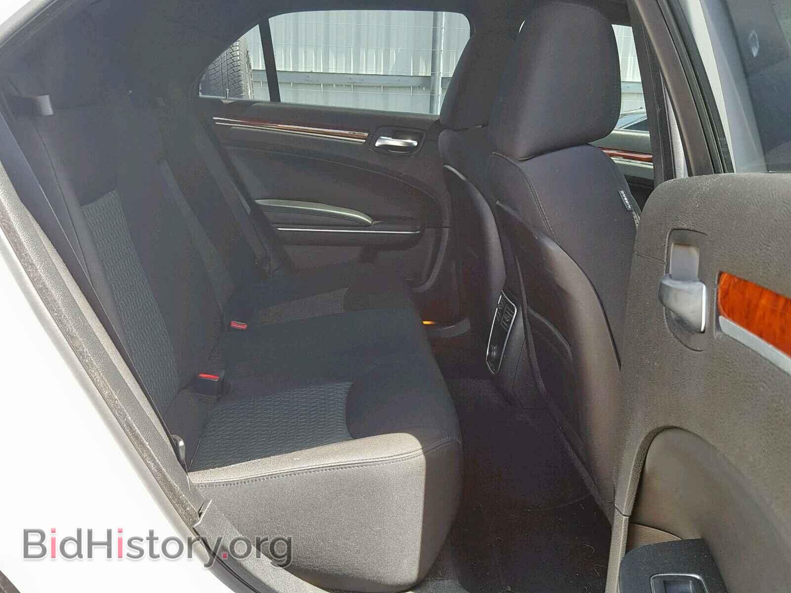 2012 CHRYSLER 300 - VIN: 2C3CCAAG4CH273677 - Фото 6