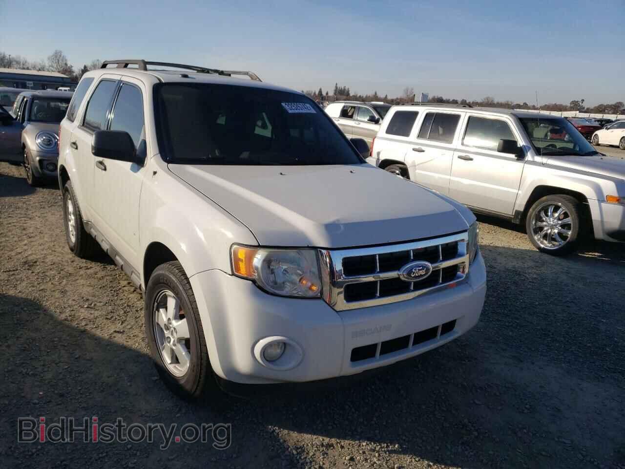 Фотография 1FMCU0DG3AKC87960 - FORD ESCAPE 2010