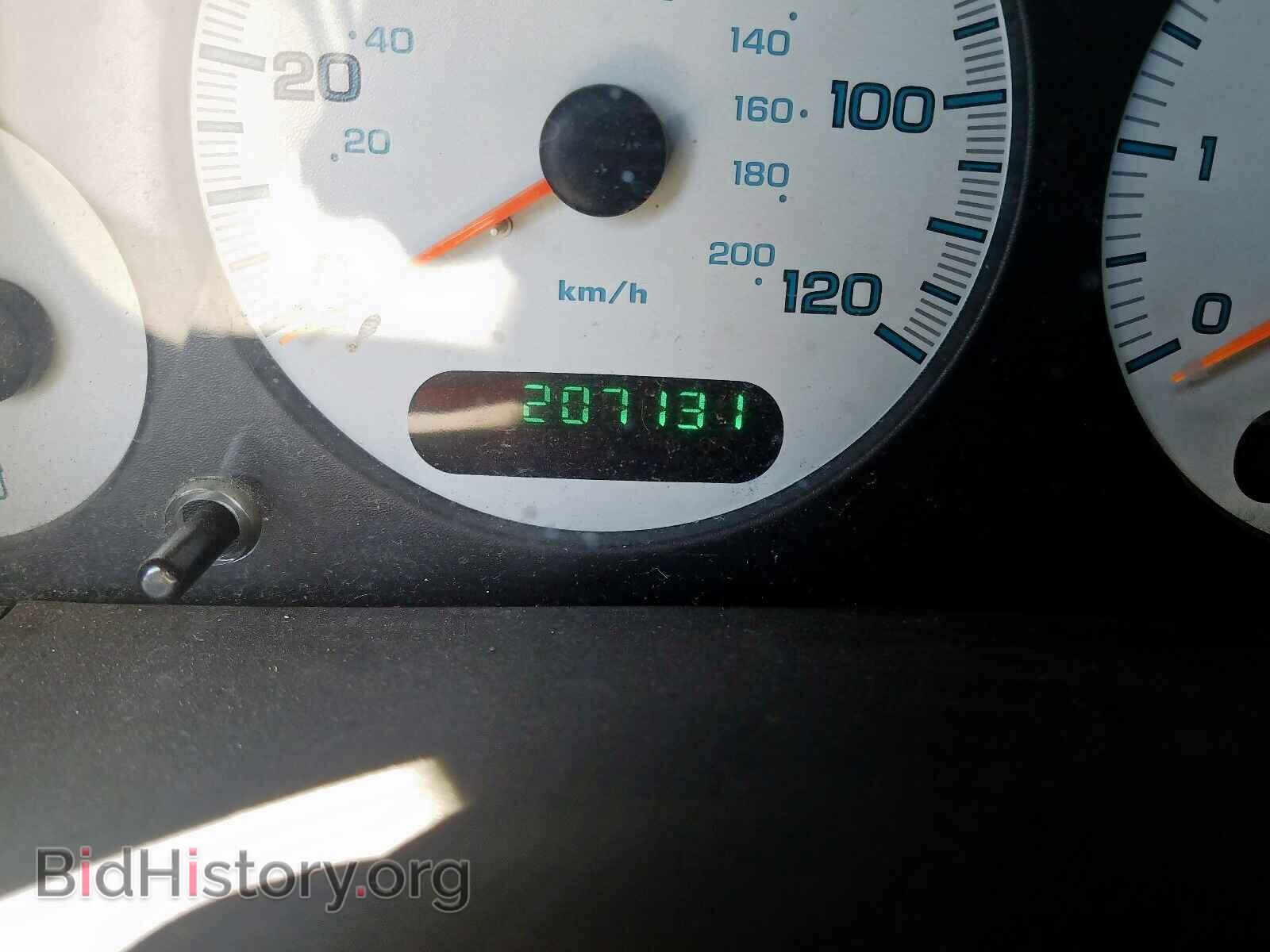 2002 CHRYSLER TOWN & COU - VIN: 2C8GP44312R729315 - Фото 8
