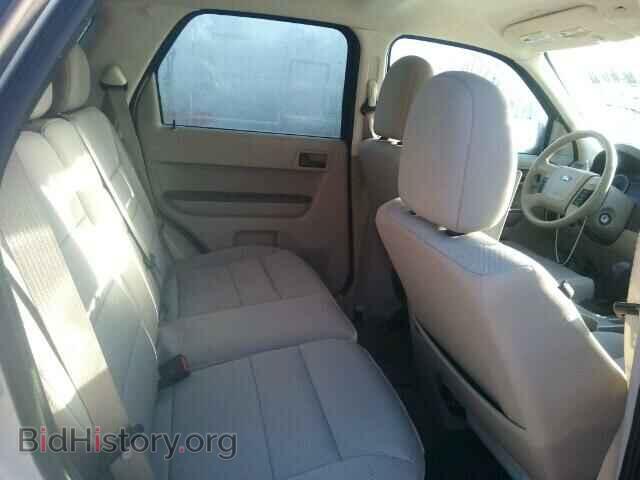 2011 FORD ESCAPE - VIN: 1FMCU0D77BKA12576 - Photo 6