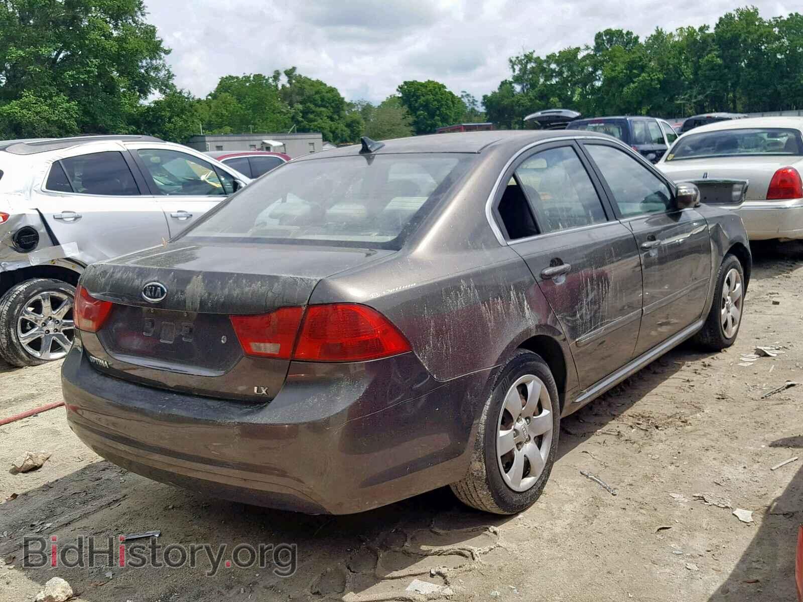 2009 KIA OPTIMA - VIN: KNAGE228095302979 - Фото 4