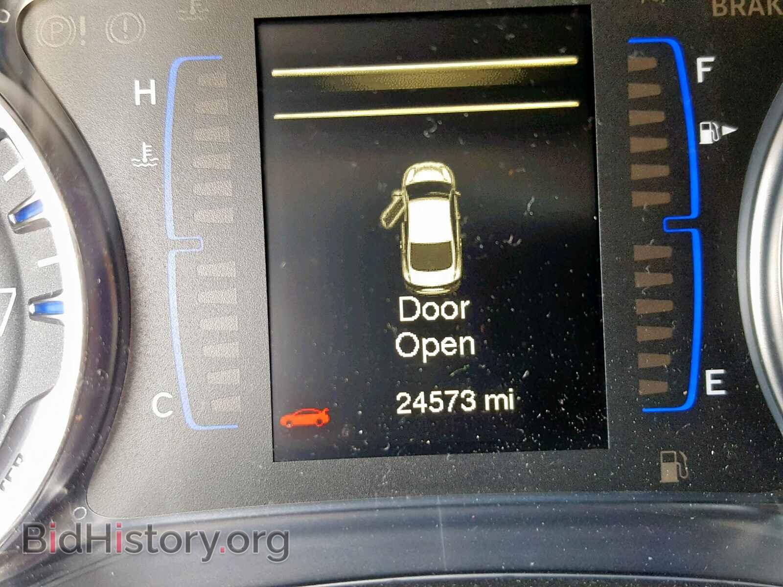 2016 CHRYSLER 200 - VIN: 1C3CCCAB4GN142634 - Фото 8