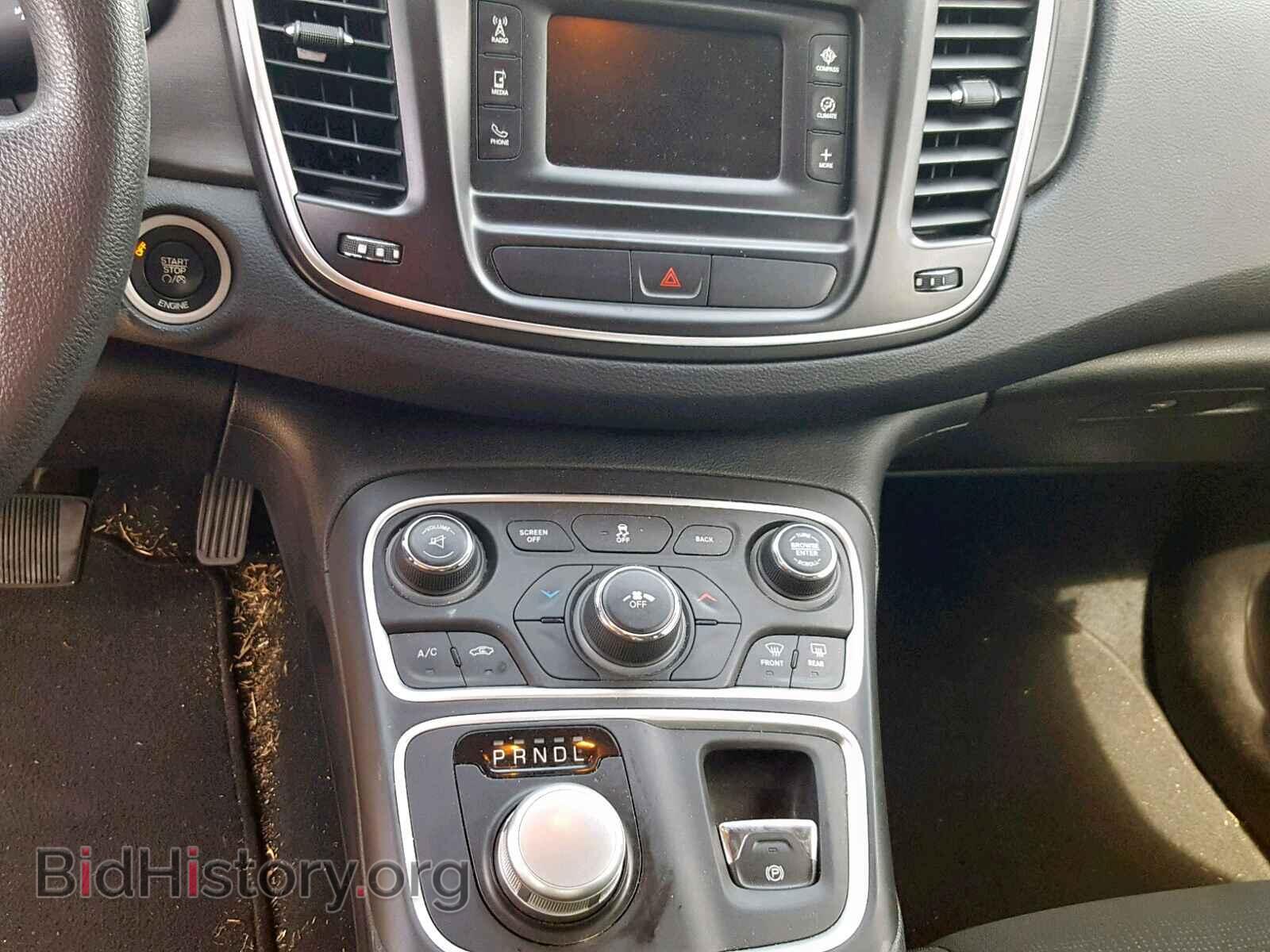 2016 CHRYSLER 200 - VIN: 1C3CCCAB4GN142634 - Фото 9